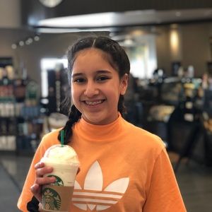 Meet your Posher, Rocio